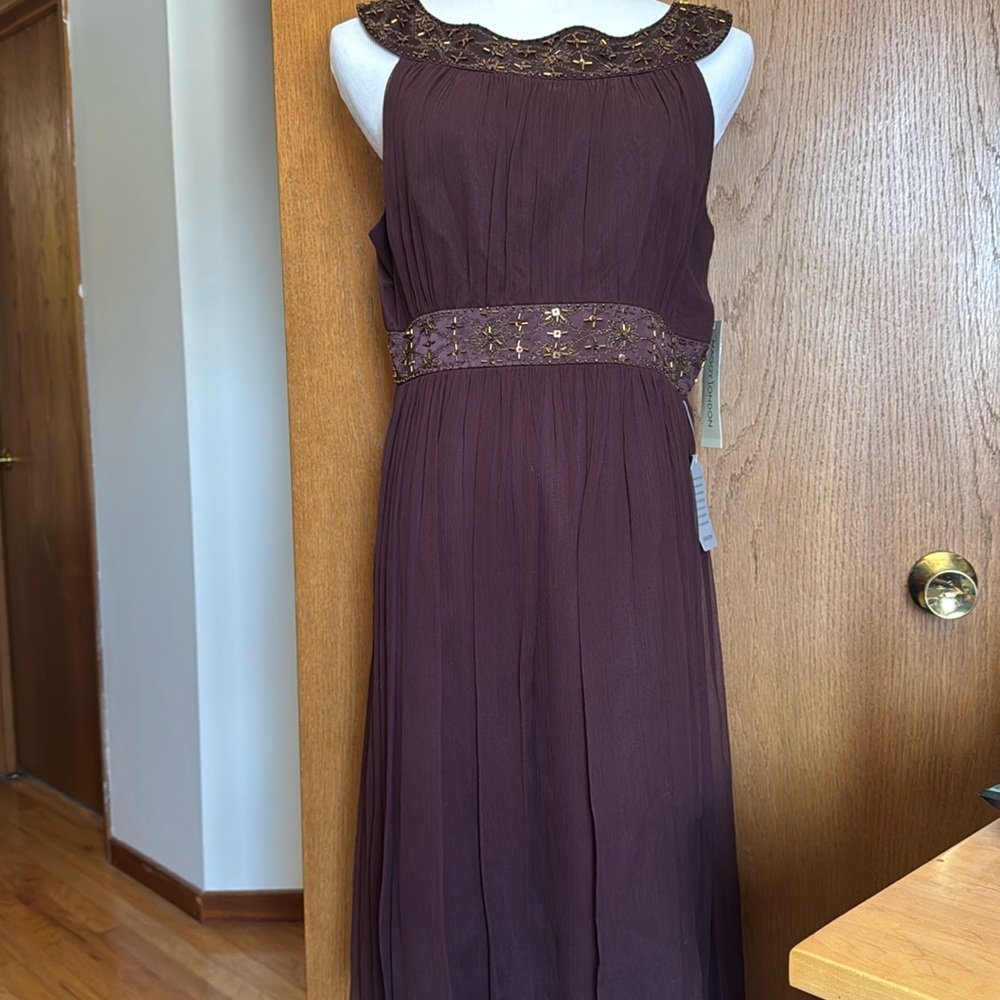 Burgundy color of the moment with gorgeous beading Size 14 Maggy London BUNDLE